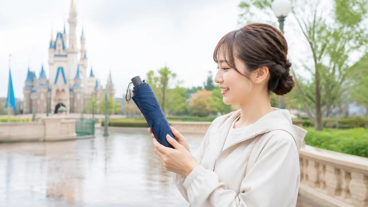 降水量1mmのディズニーは楽しめる?服装・持ち物と雨対策を解説